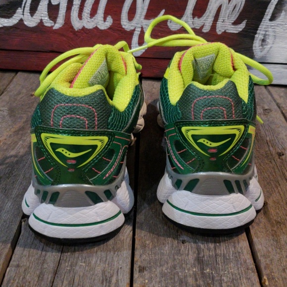 saucony hybrid 3 run dry